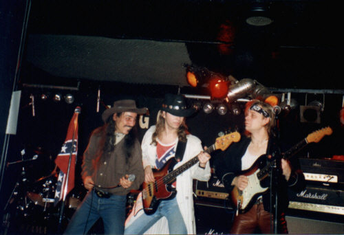 support gig Doc Holliday